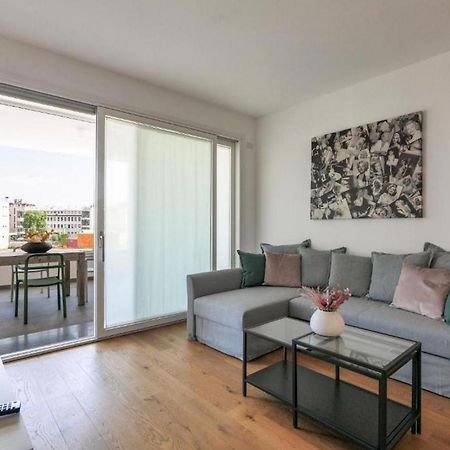 Lovely Terrace Apartment - Porta Romana District Milan Bagian luar foto