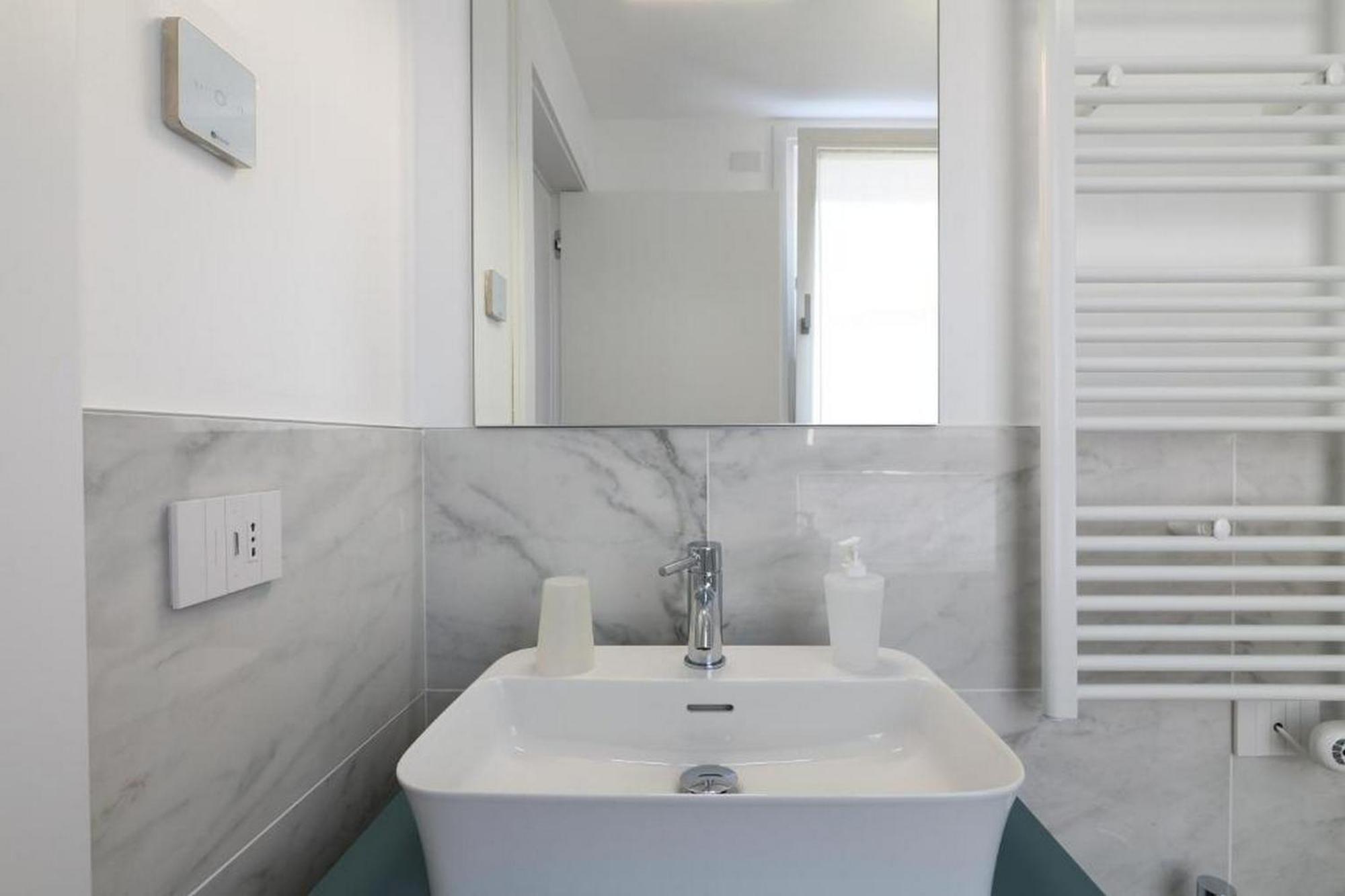 Lovely Terrace Apartment - Porta Romana District Milan Bagian luar foto