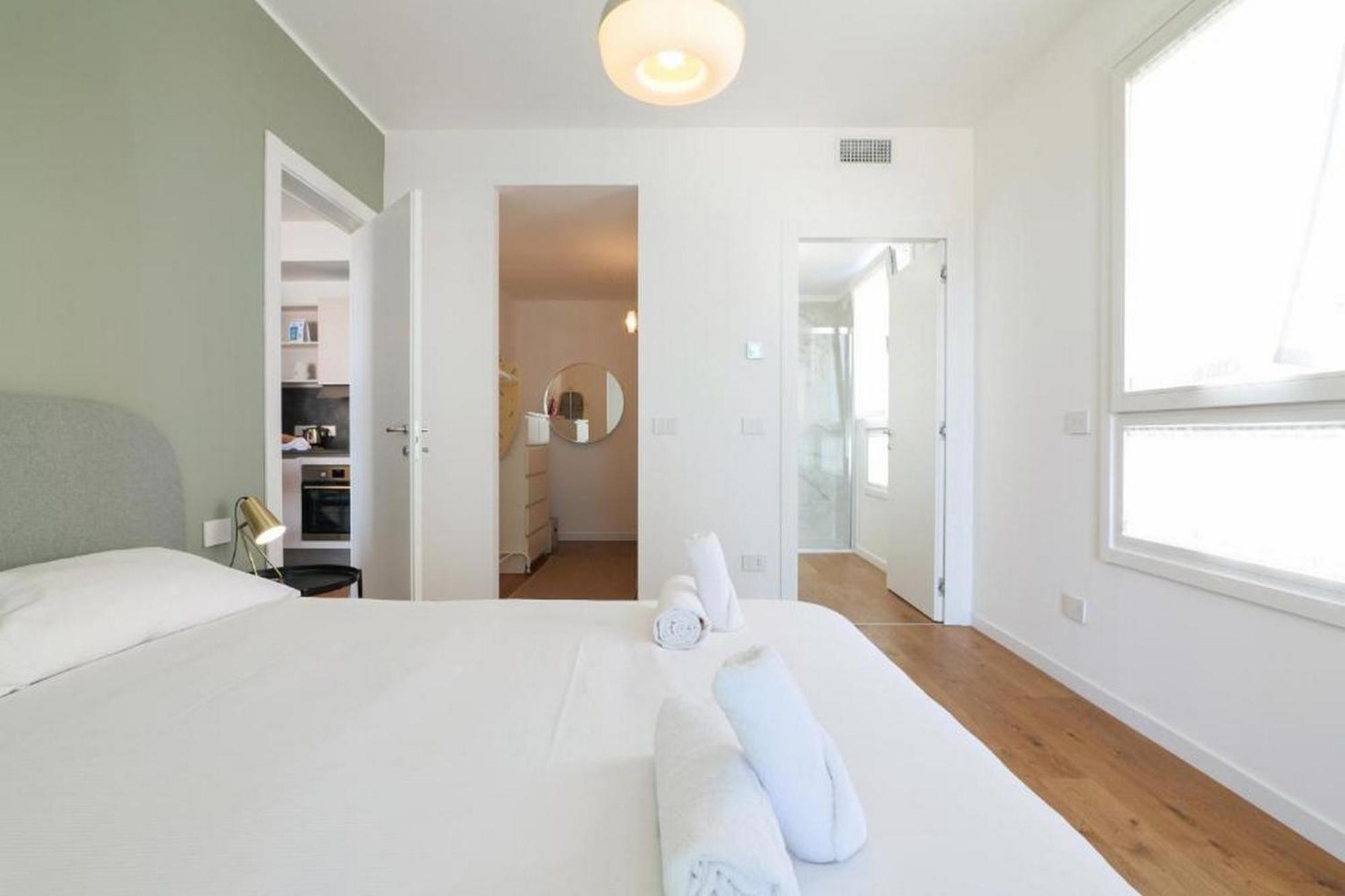 Lovely Terrace Apartment - Porta Romana District Milan Bagian luar foto